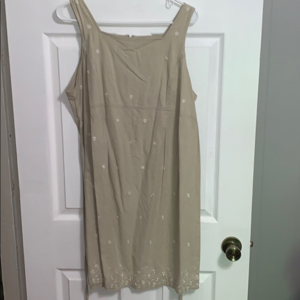 Motherhood dress size L woman’s